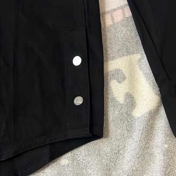 Cordova Casual Black Button Down Shirt with Classic Collar - Picture 7 of 11